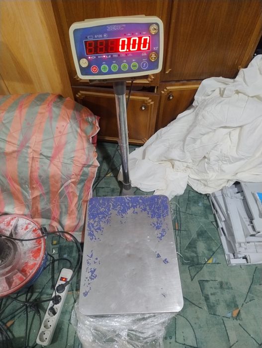 Ваги товарні 150 кг 50х40 ЗЕВС А12Е