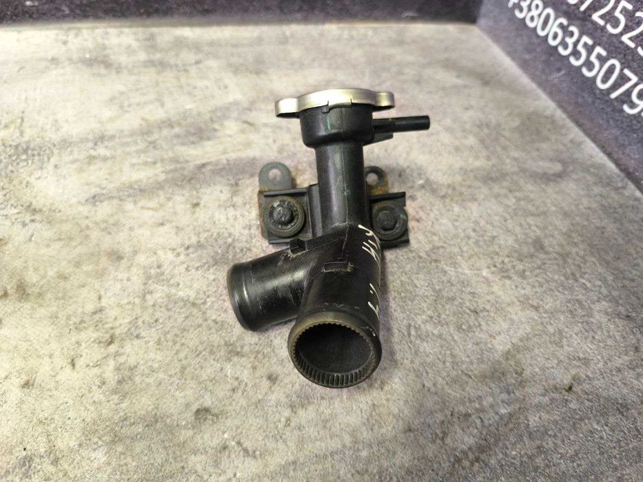 Патрубок трійник фланець термостата Kia Ceed 2 JD 12-18  25329-1P100