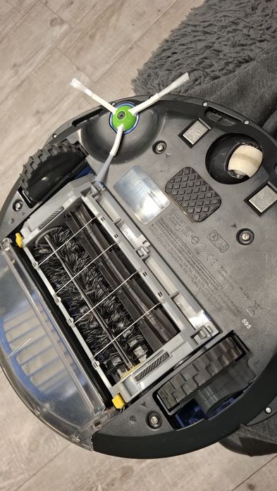 iRobot Roomba 595