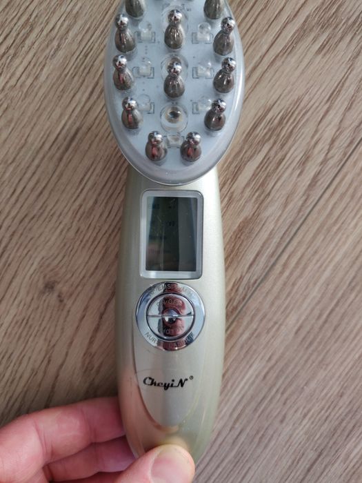 Laserowy grzebień na porost włosów