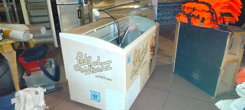 Witryna mroźnicza / Lada do lodów