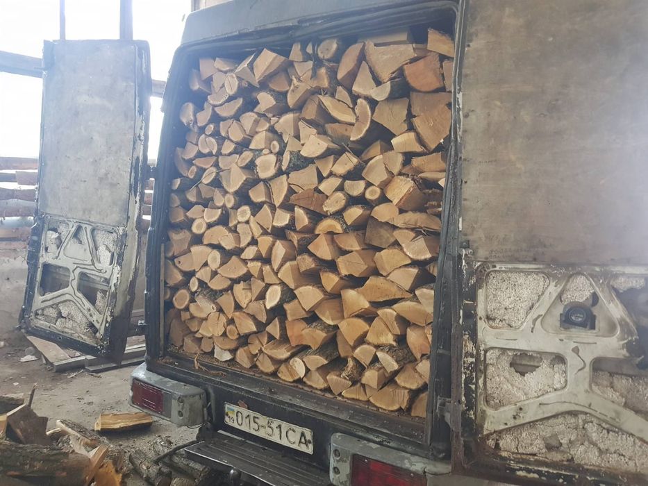 Дрова рубаные дуб ясень