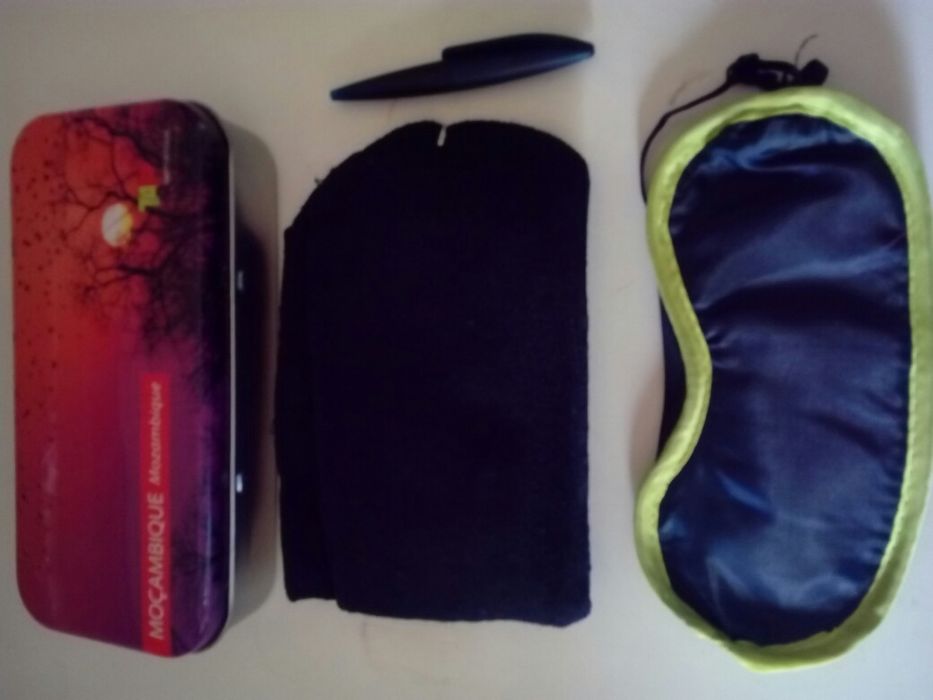 Kits TAP vários de higiene pessoal para viagem