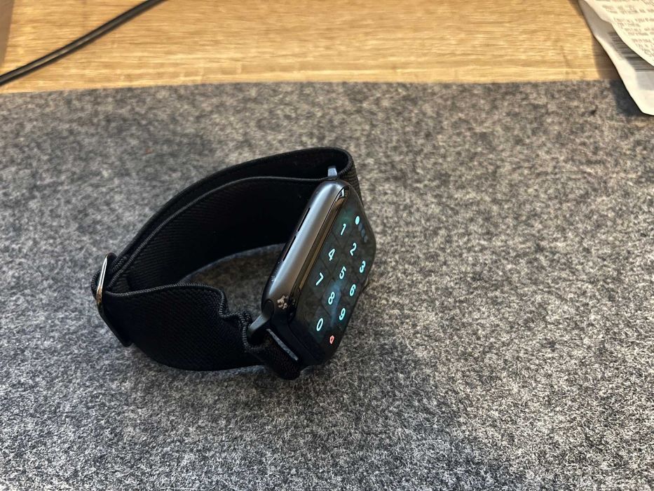 Apple Watch Series 6 44mm czarny