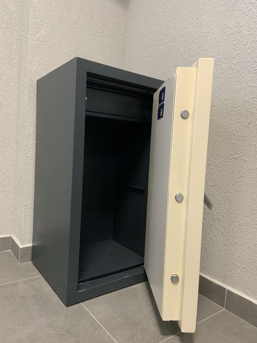 Сейф GRIFON FS.90.K / Вогестійкий / 2 ключі / Українського виробництва