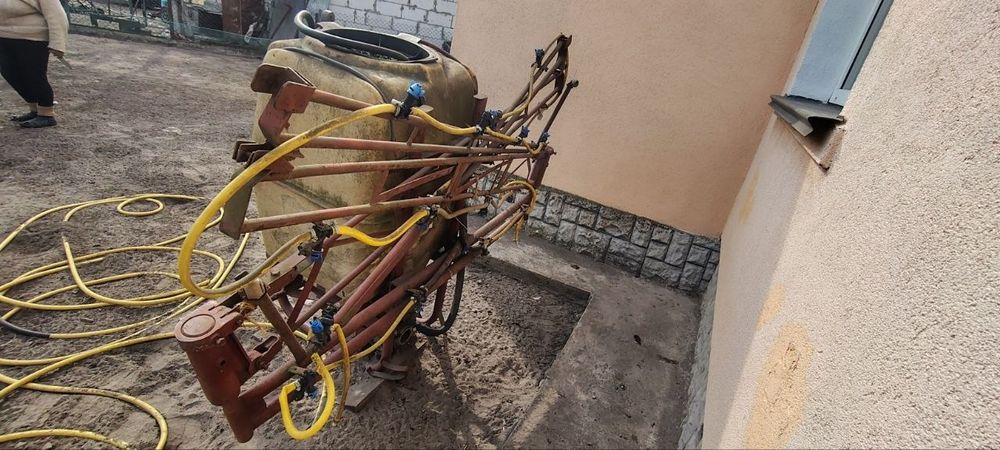 Оприскувач до трактора