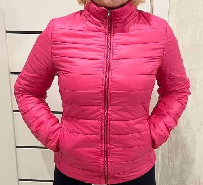 Куртка спортивна, розмір М, демісезонна