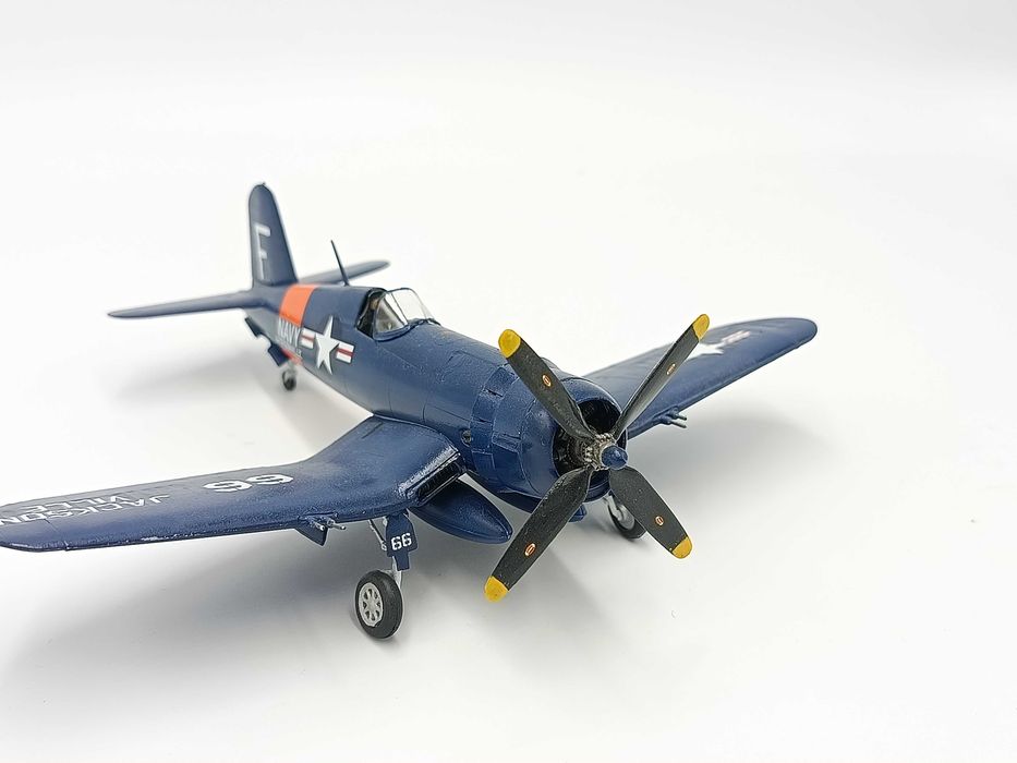 Model Samolotu F4U-4 Corsair Revell 1:72