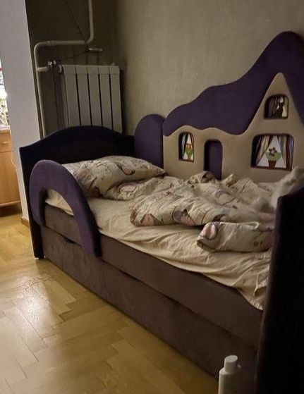 Дитяче ліжко з матрацом і ящиками (вживане, гарний стан)