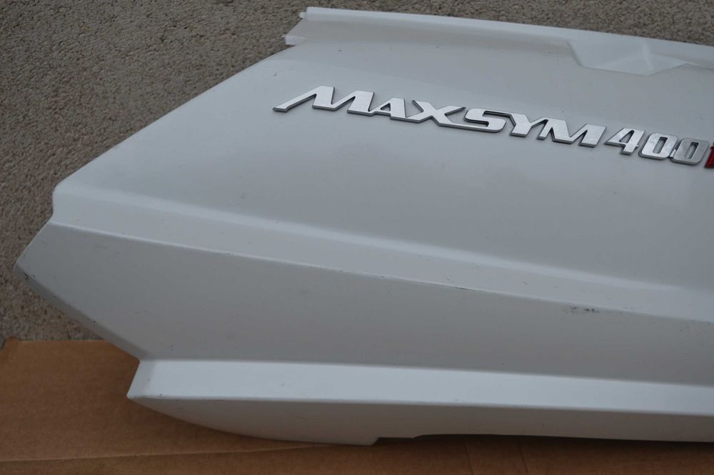 Sym Maxsym 400/600 OWIEWKA prawy tył + ogon emblemat