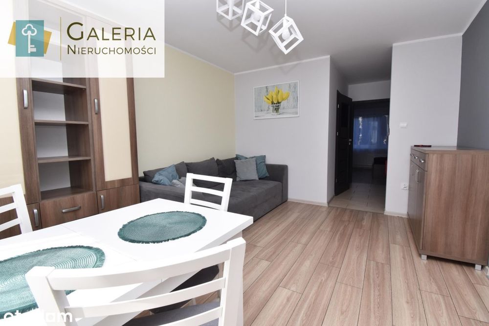 Nowsze budownictwo, ogródek, miejsce postojowe