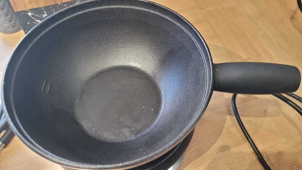 Zestaw do  FONDUE FOUNDE elektryczny Widelczyki solidne naczynie