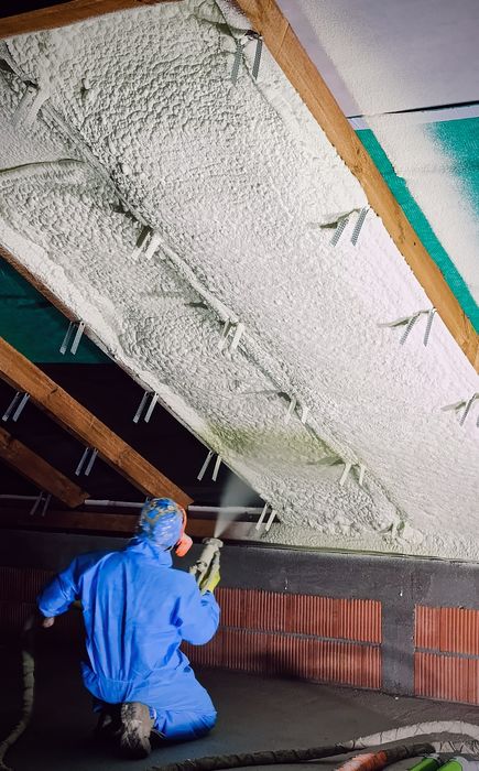 OD 55 Zł Ocieplenia pianką PUR, Piana, izolacja poddasza