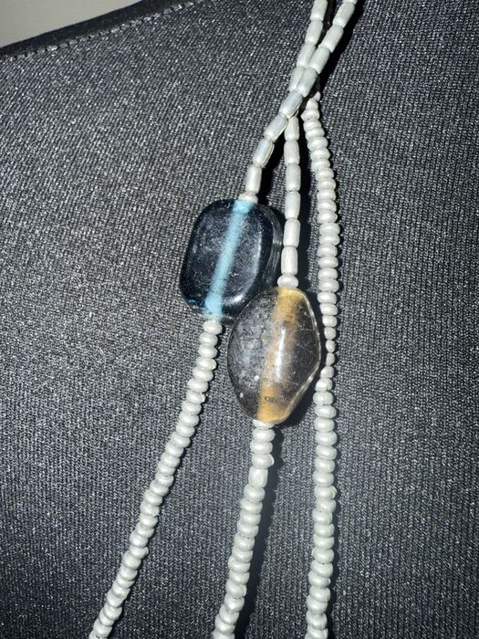 Wielowarstwowy naszyjnik