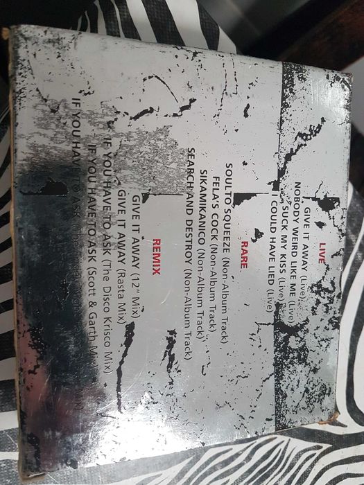 Cd Box red Live hot rare chili remix peppers