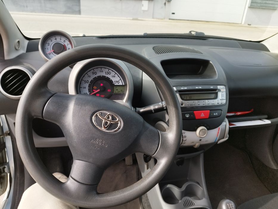 Toyota Aygo 1.0 VVT-i - 5 Portas - AC
