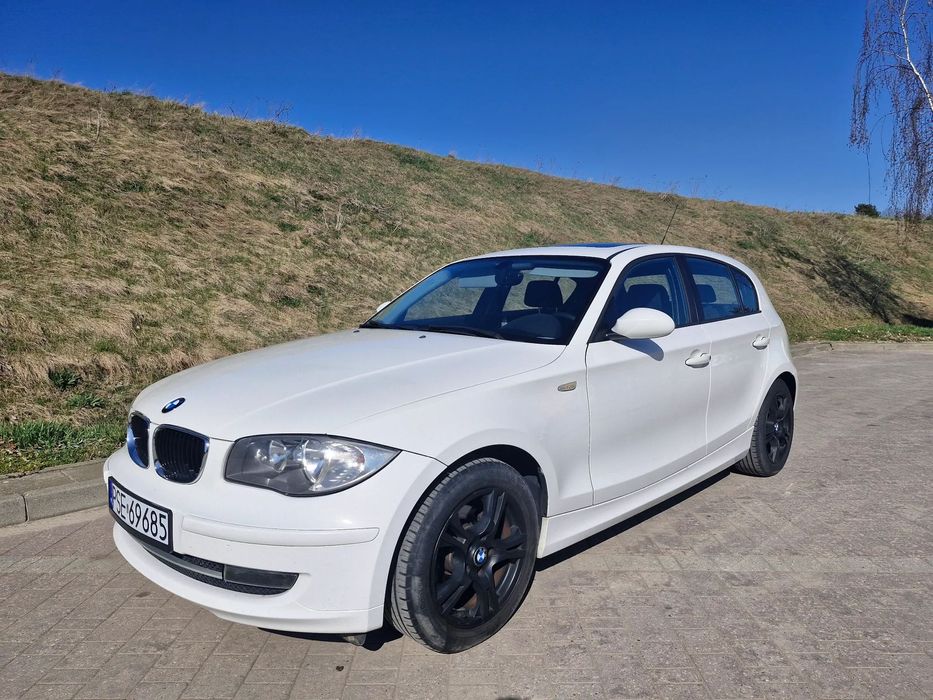 BMW Seria 1 2,0 127 tys km! klimatronic, 5 drzwi, 2 kpl kół, czujniki, szyberdach
