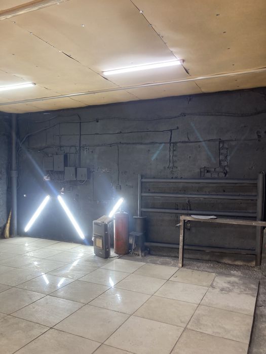 Здам в оренду гаражний бокс 50кв метрів