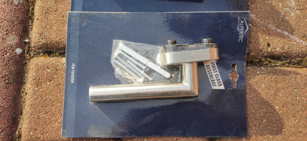 Klamka okienna - stal nierdzewna