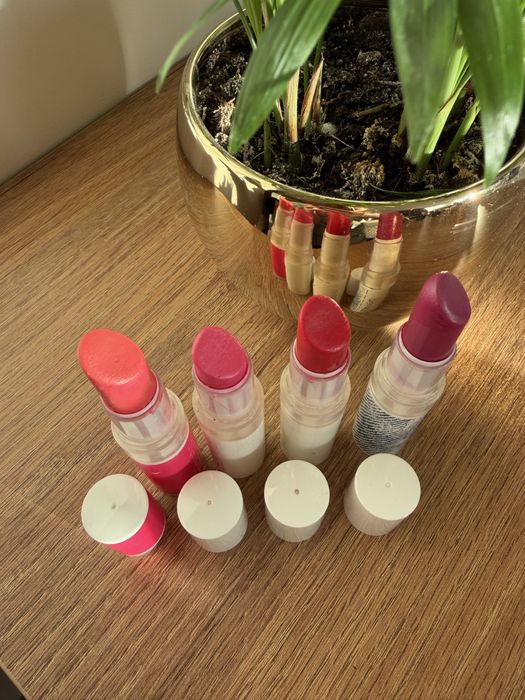 Szminki Avon Color Trend