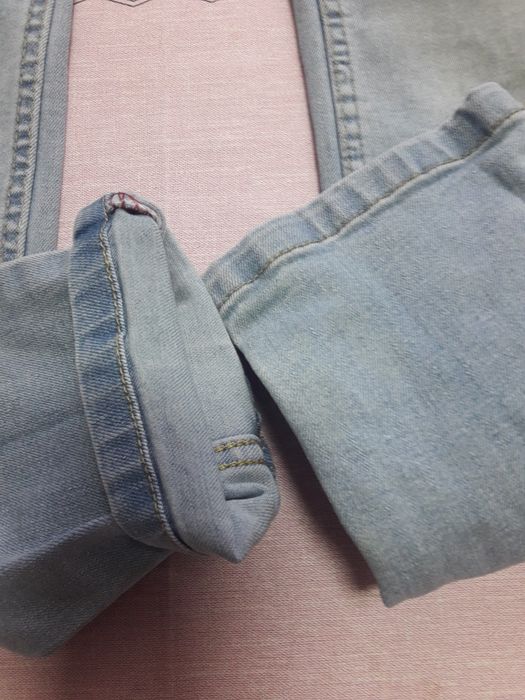 Джинсы до 13лет бу на девочку