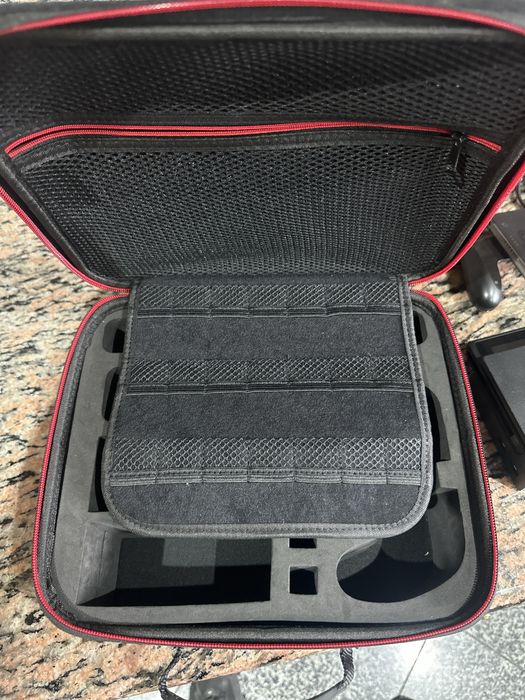 Nitendo switch ( com jogo , com carregador , cabo HDMI , comando , e mala para transportar a nitendo