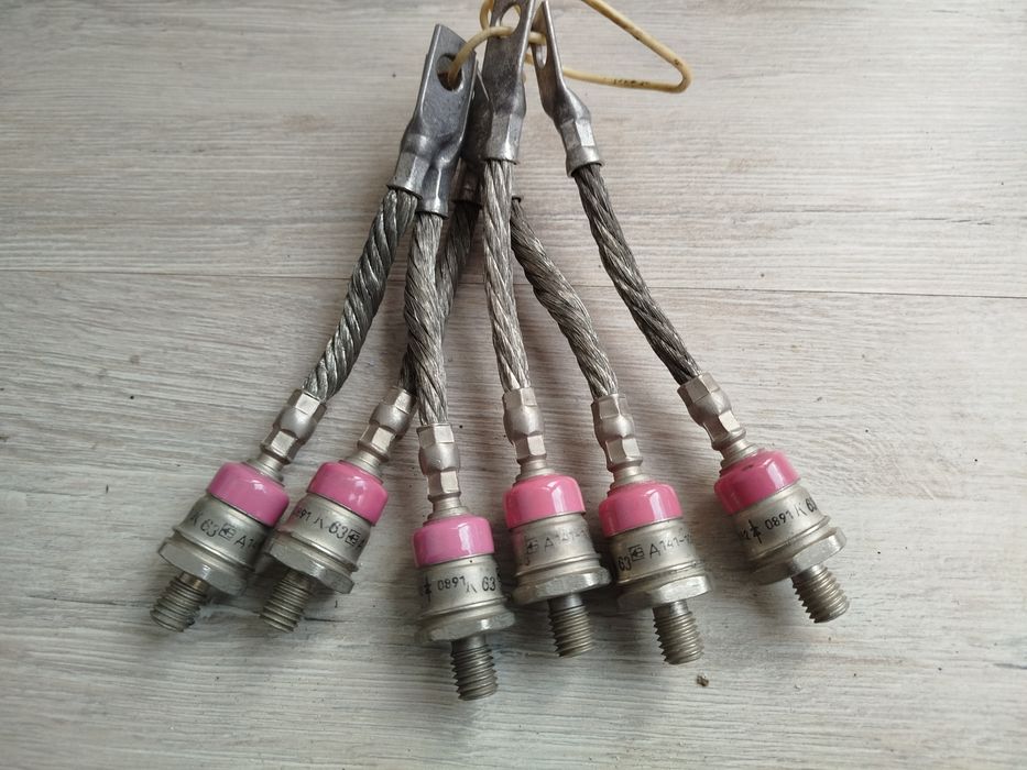 Силовий диод Д141-100-14