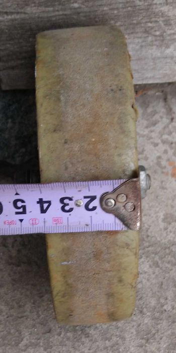 Продам безкамерное колесо для тачки (диамерт 16 см)