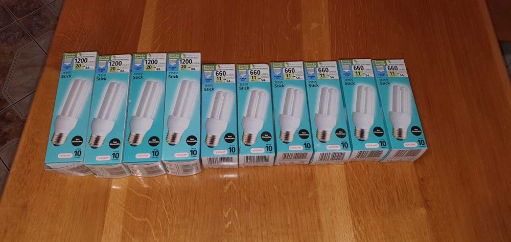 Żarówka energooszczędna Tesco Stick świetlówka 20W 1200lm E27