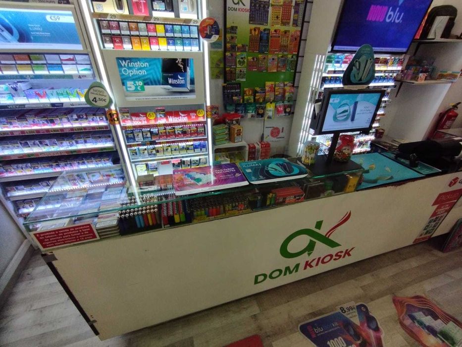Vende-se balcão comercial