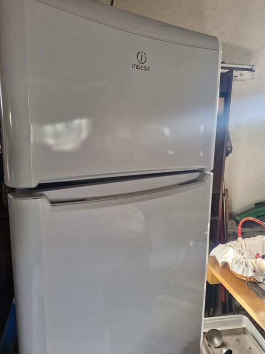 Frigorifico Indesit TAA5