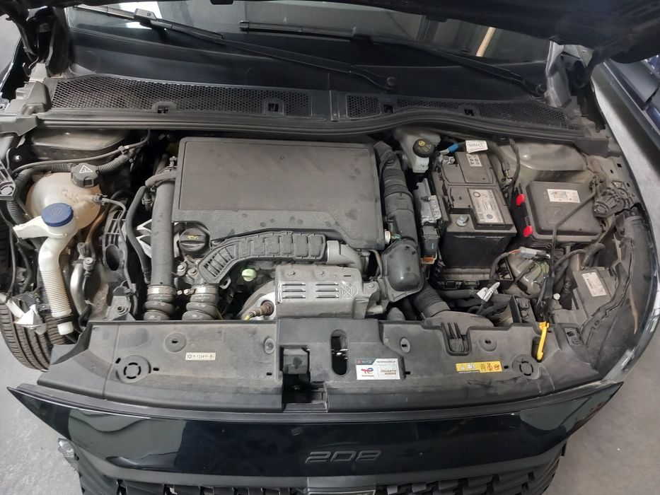 Peugeot 208 Allure 1.2  2024