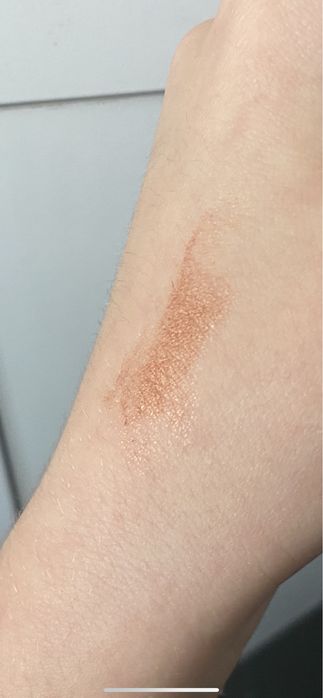 bronzer w sztywcie