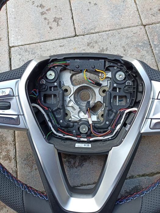 Руль BMW G30 M строчка