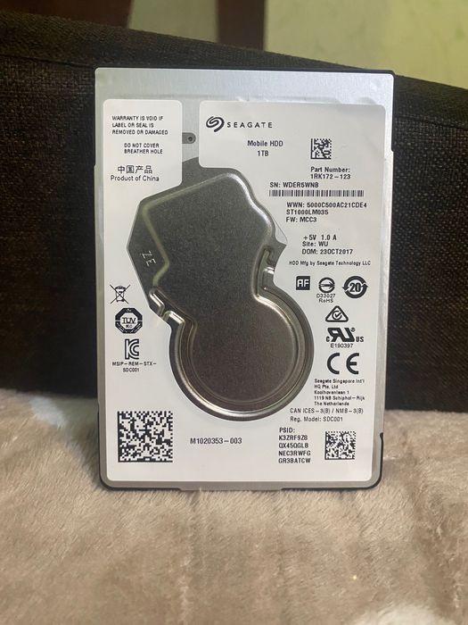 Жорсткий диск Seagate 1tb sata3 2.5
