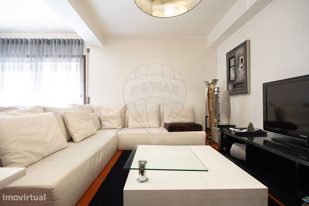 Apartamento T4 para venda