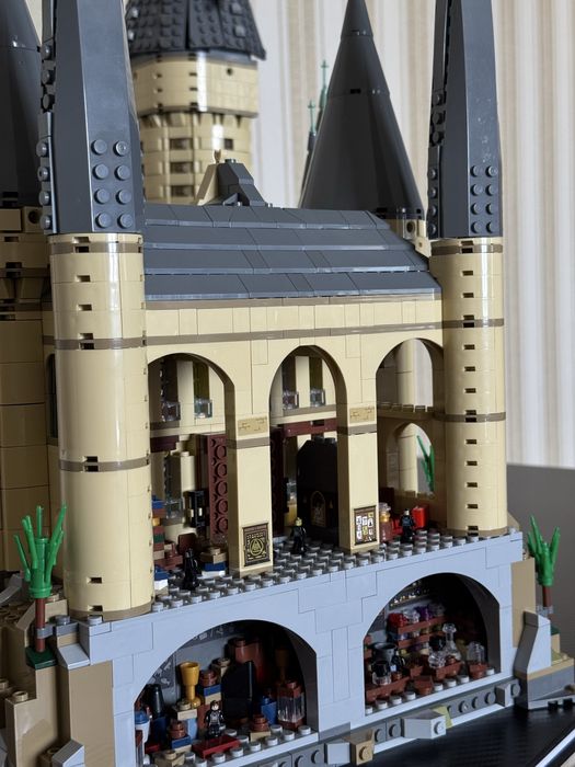 LEGO Harry Potter Замок Хогвартс - велика колекція, як новий