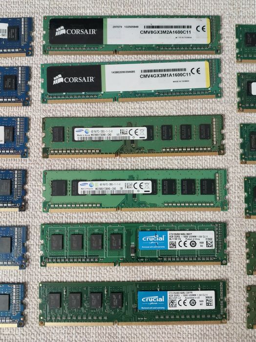 Оперативна пам'ять  ddr3 4 gb (гб) 1333 / 1600 МГц