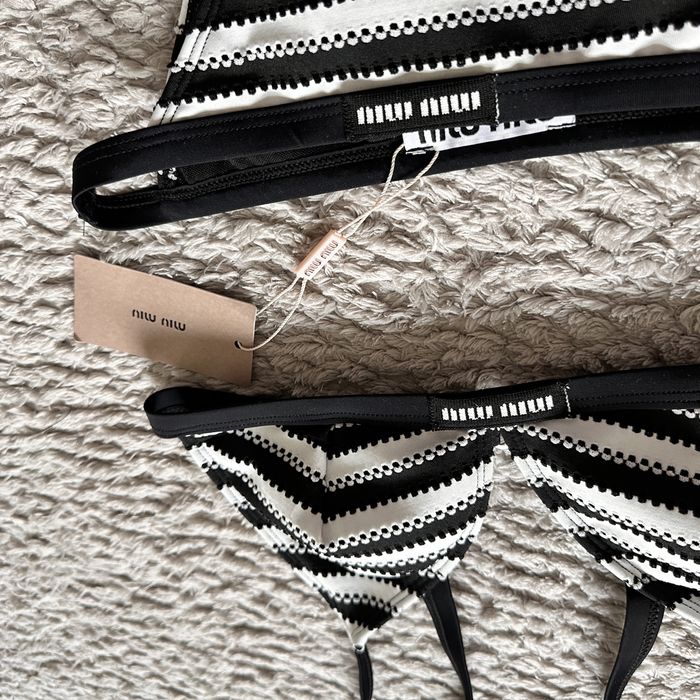 Miu miu купальник новий в полоску трендовий базовий чорно білий