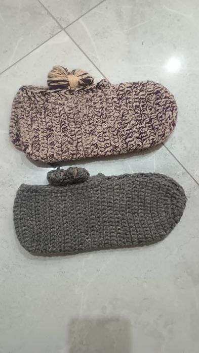 Kapcie wełniane męskie r.44-46- 2 pary