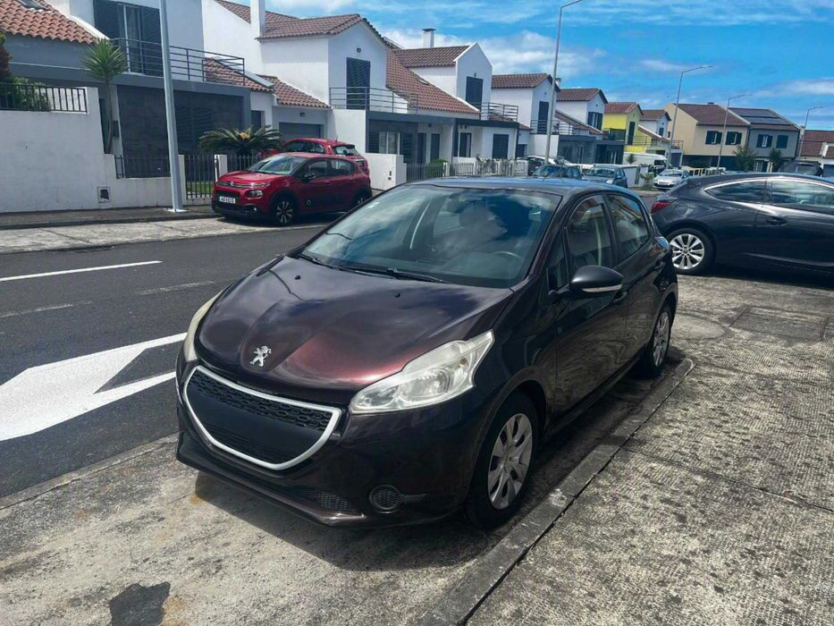 Peugeot 208 1.2 82 hp 2013 Gasoline