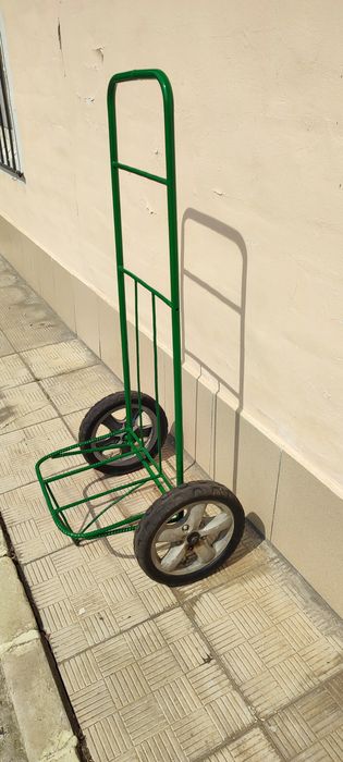 Хозяйственная тачка строительная