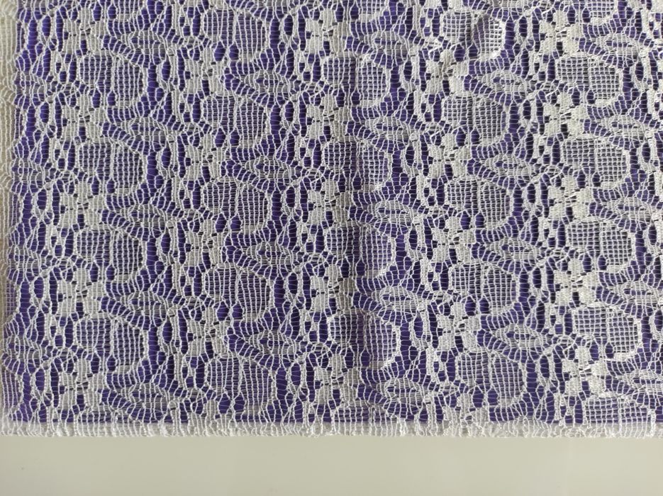 Відрізи тканин Гіпюр