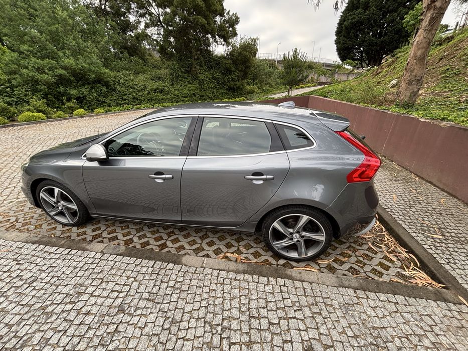 Volvo V40 R-Design 2.0 120cv