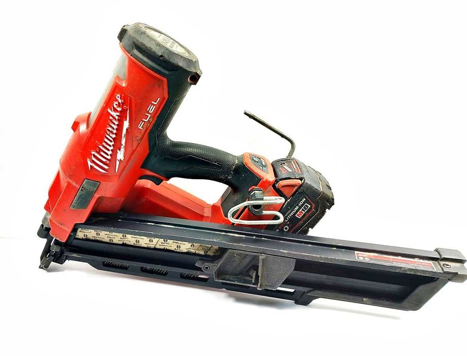 Gwoździarka akumulatorowa Milwaukee 2745-20 + aku 5.0ah Loombard Szczytno