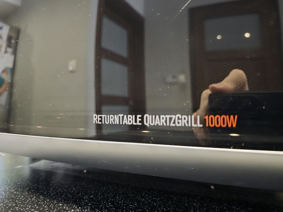 Kuchenka mikrofalowa Electrolux