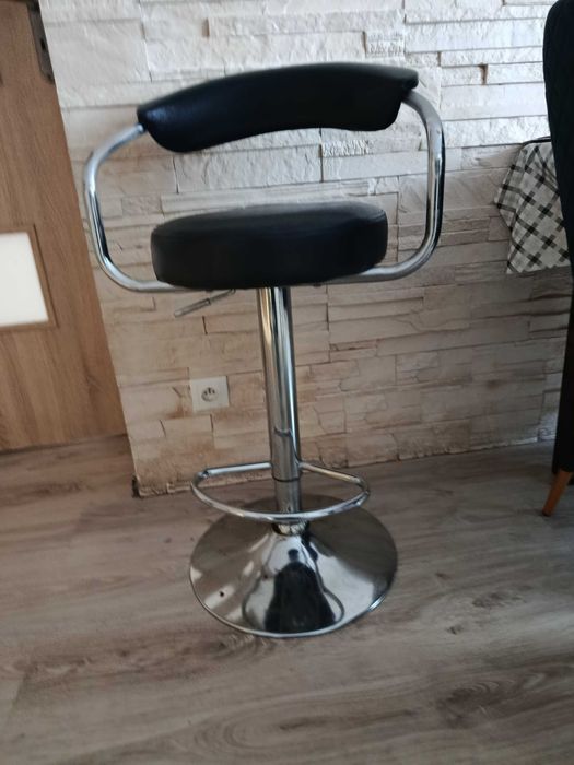 Krzesła barowe !