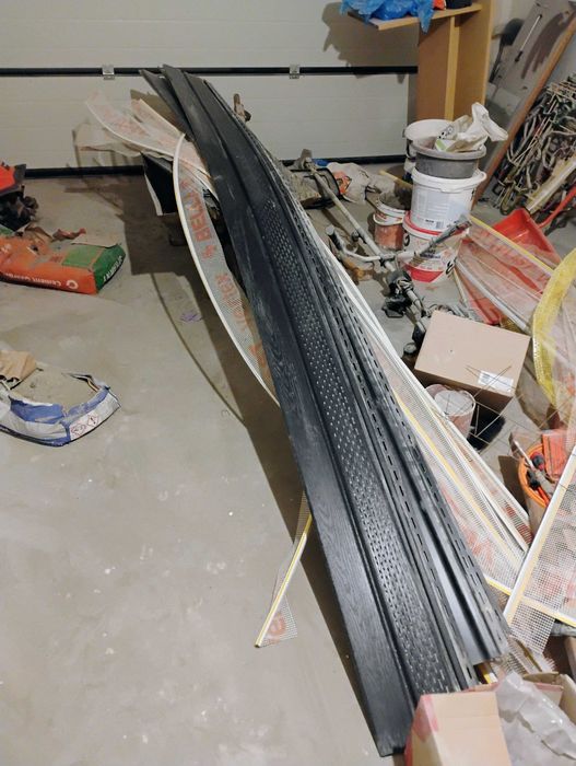 Podbitka podsufitka dachowa perforowana Krop PCV - 4 szt. x 3 m grafit