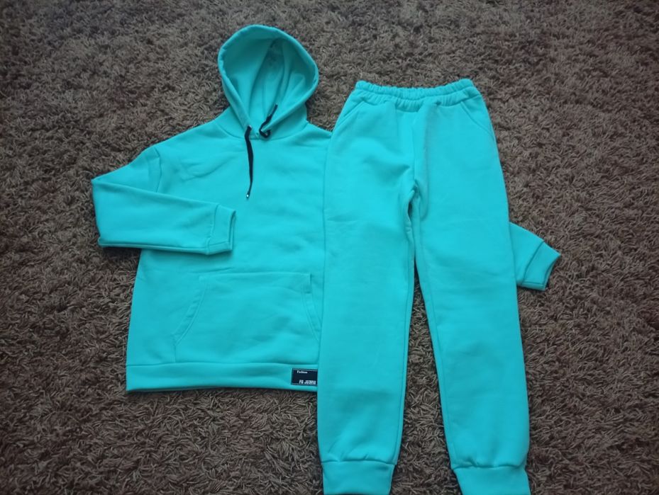 Теплий жіночий костюм на флісі 48 р.