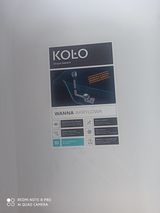 NOWA Wanna KOŁO parawan i obudowa do wanny